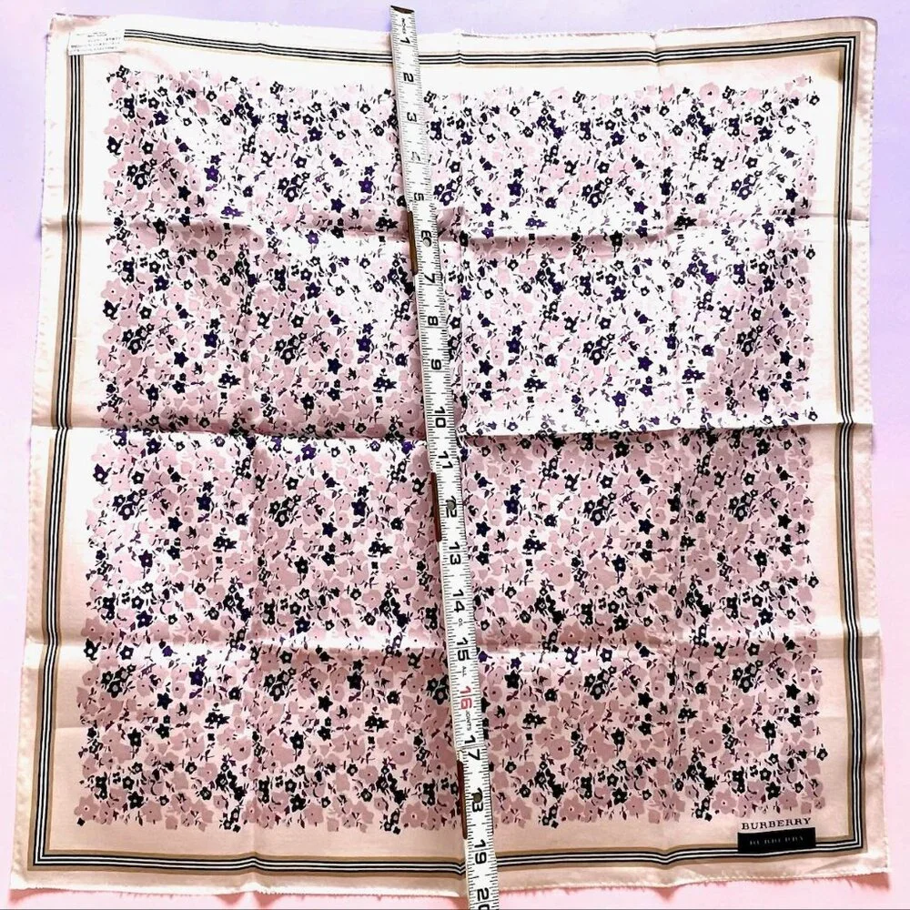 New W/Tag Burberry   Miniscarf/handker 20"" Lavender Flora with Black Trim (72) - Picture 5 of 11